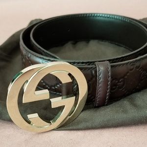 Gucci belt dark mahogany w/ gold buckle